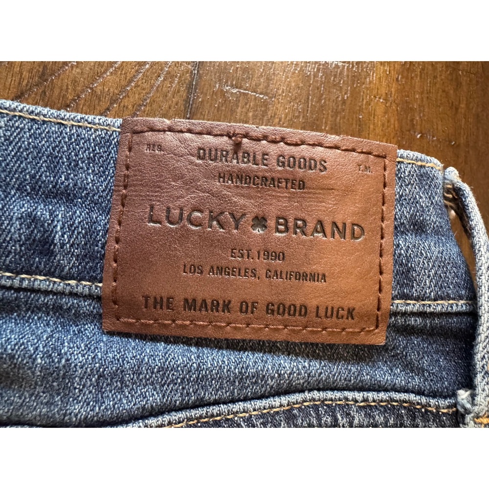 Lucky Brand Sweet Straight Women's Jeans Medium Wash Size 2/26 Regular - Picture 4 of 5